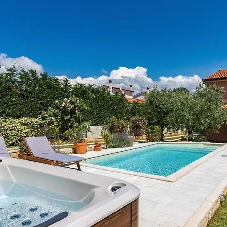House Haus Petar Semesterbostad Tar-Vabriga