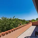House Haus Petar בית נופש *