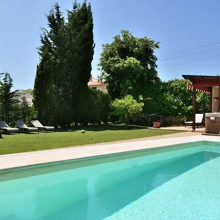 House Haus Petar בית נופש *