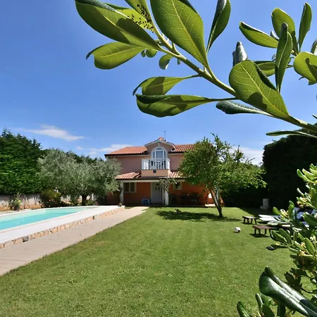 House Haus Petar *